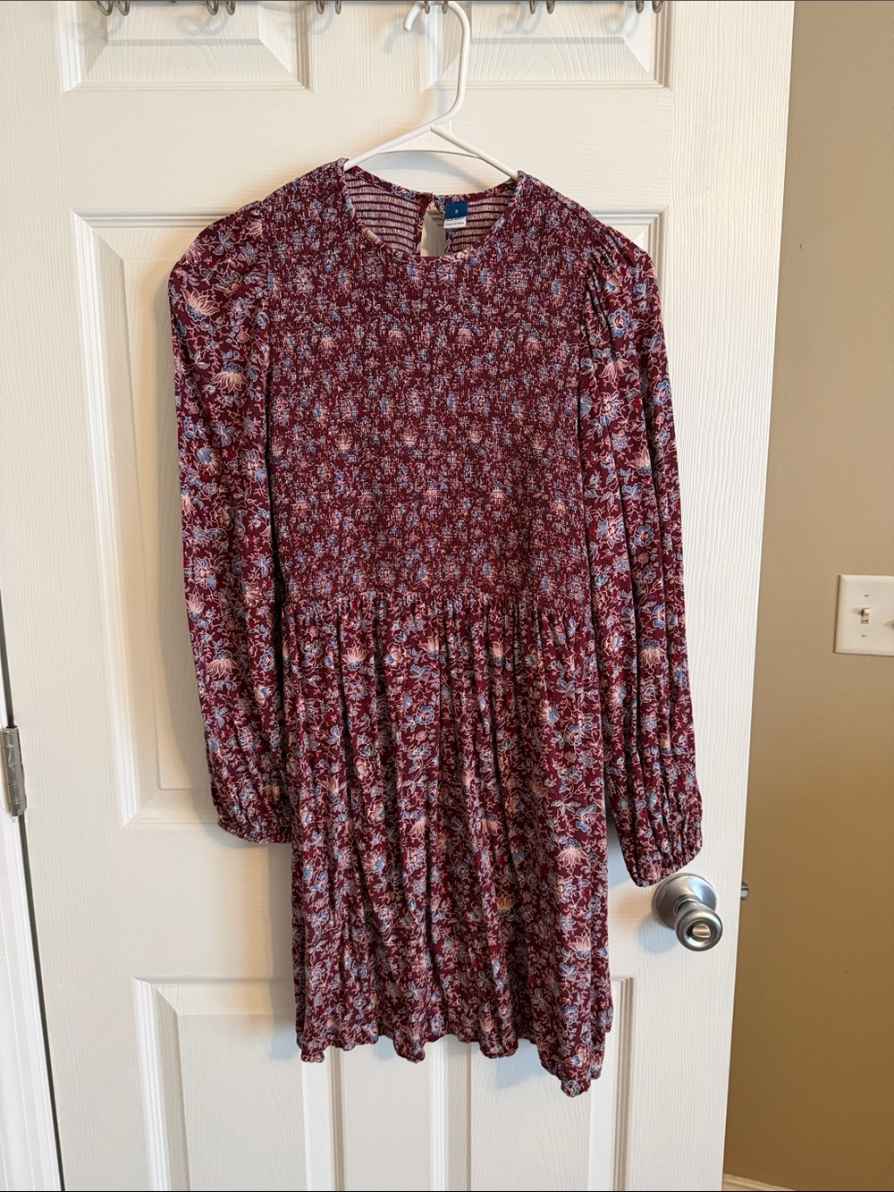 Women’s Burgundy Floral Long-Sleeve Dress